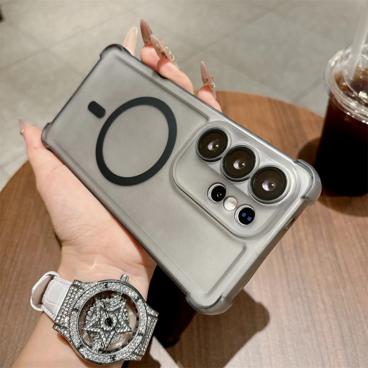 Matte Frosted Case - غطاء هاتف مغناطيسي مقاوم للصدمات بتصميم