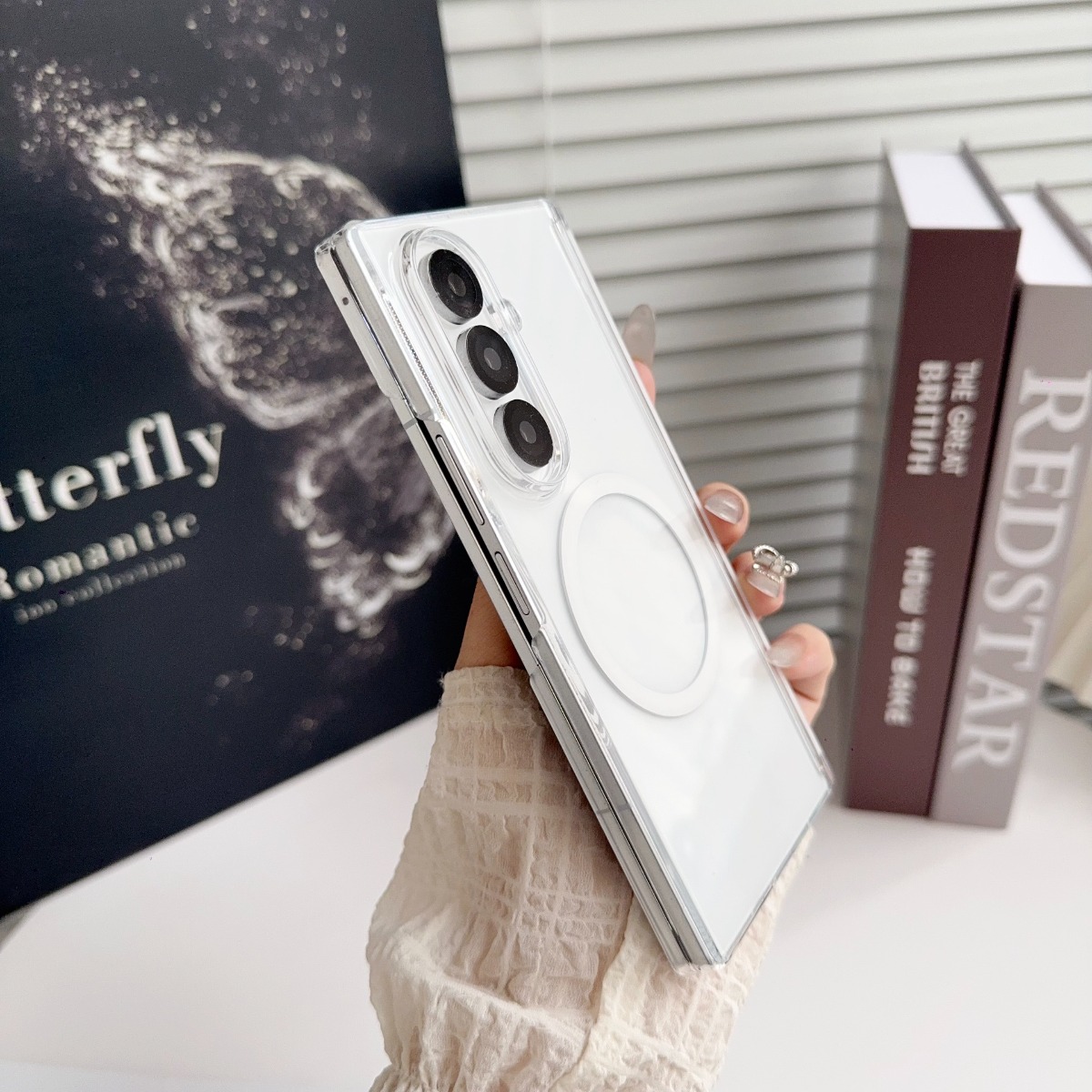 غطاء هاتف مغناطيسي شفاف مصقول  - مراجعة Matte Frosted Case وسعره